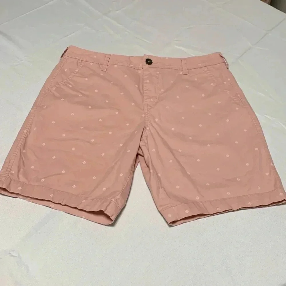 AERO Men’s Chino Shorts,Size 33.